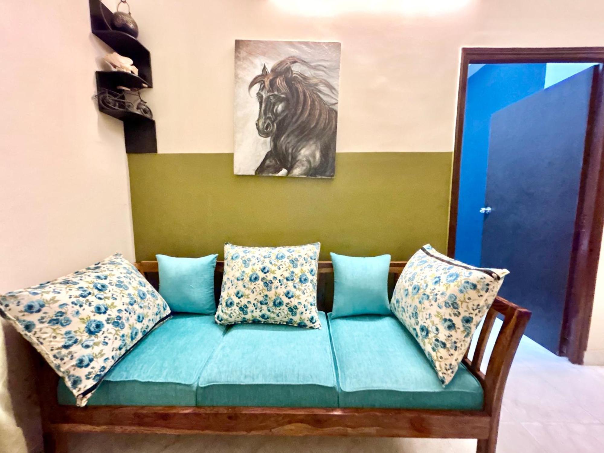 Cozy 2Bhk Apt Near Ruby Hospital & Em Bypass Καλκούτα Εξωτερικό φωτογραφία